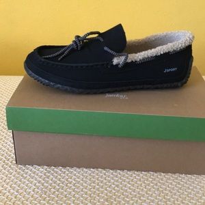Men’s moccasin slippers